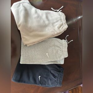 Nike Women’s 3-Pack Fleece Capri in Black, Gray, Cream